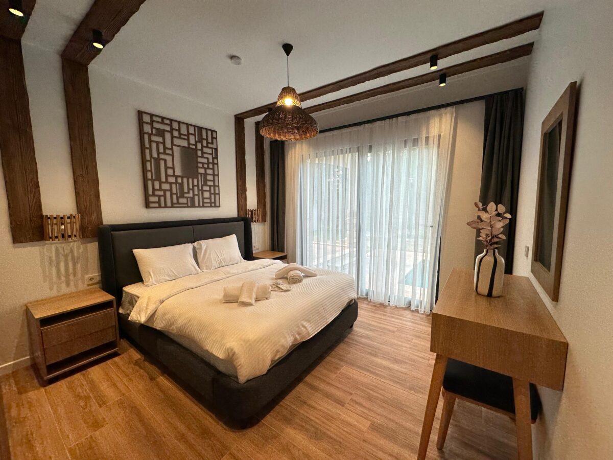 Sapanca Gölü Villaları Doğayla İç İçe Tatil